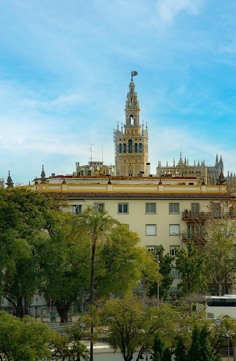 Special Place In Triana Apartment
